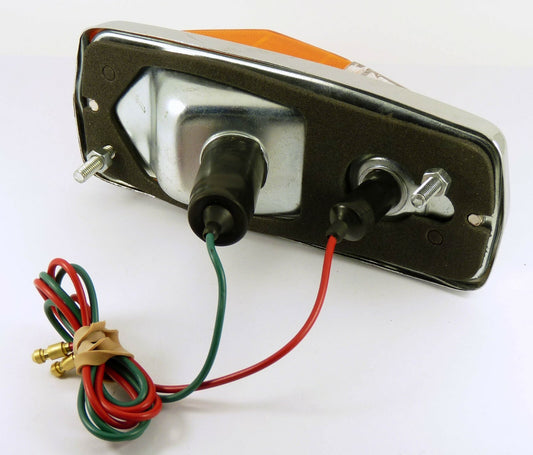 Lucas L677 Side & Indicator Lamp for MGB Roadster Aston Martin Spitfire, BHA4966