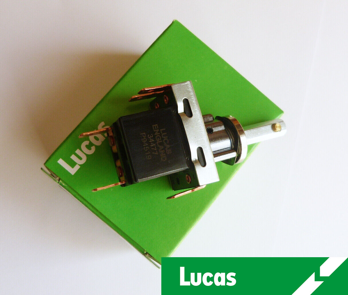 3 Position MGB Pull Lights Switch 58SA Lucas 34477, Leyland / BMC part BHA4578