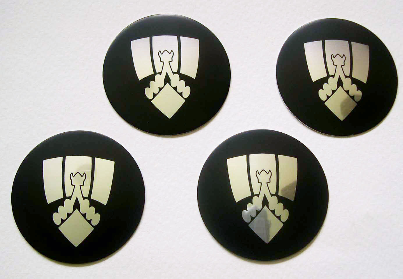 Rover SD1 Black & Silver Domed Wheel Badges, CRC3136