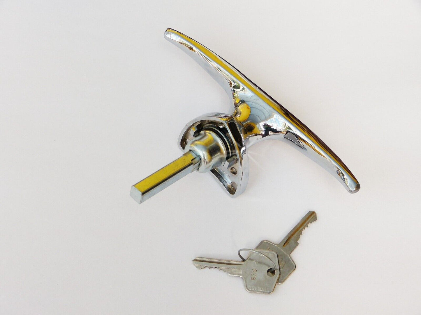 WBH OE Morris Minor New Boot Handle and Lock with 2 Keys, Austin Morris; ADA1625