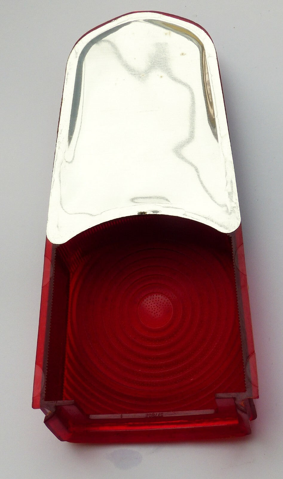 Genuine (NOS) Lucas L631 Red Lens / Reflector Vauxhall Vanguard Ensign, 577857