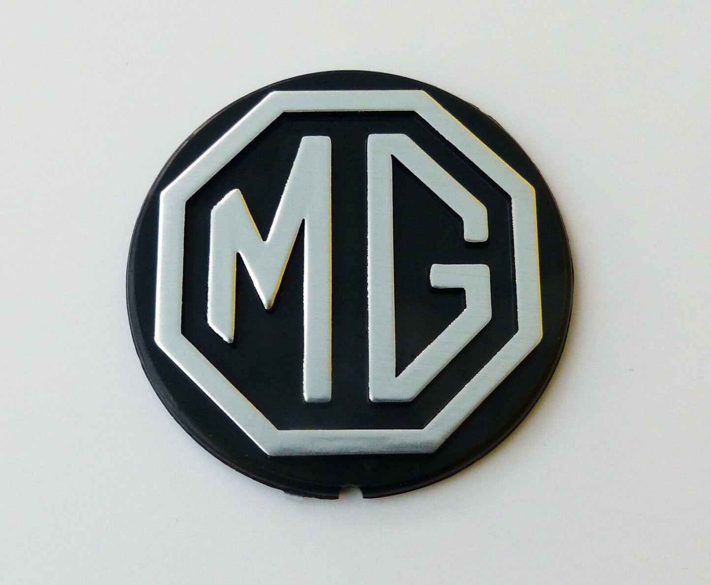 MGB MGBGT Black & Silver Steering Wheel Road Wheel Centre Badge, MG / BMC CHA747
