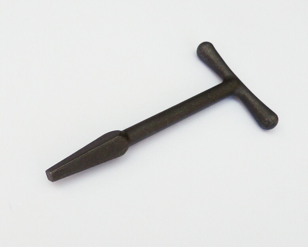 Triumph TR2 TR3 TR3A Dzus Fastener Cast Metal T Handle & Boot Cover Tool, 650161