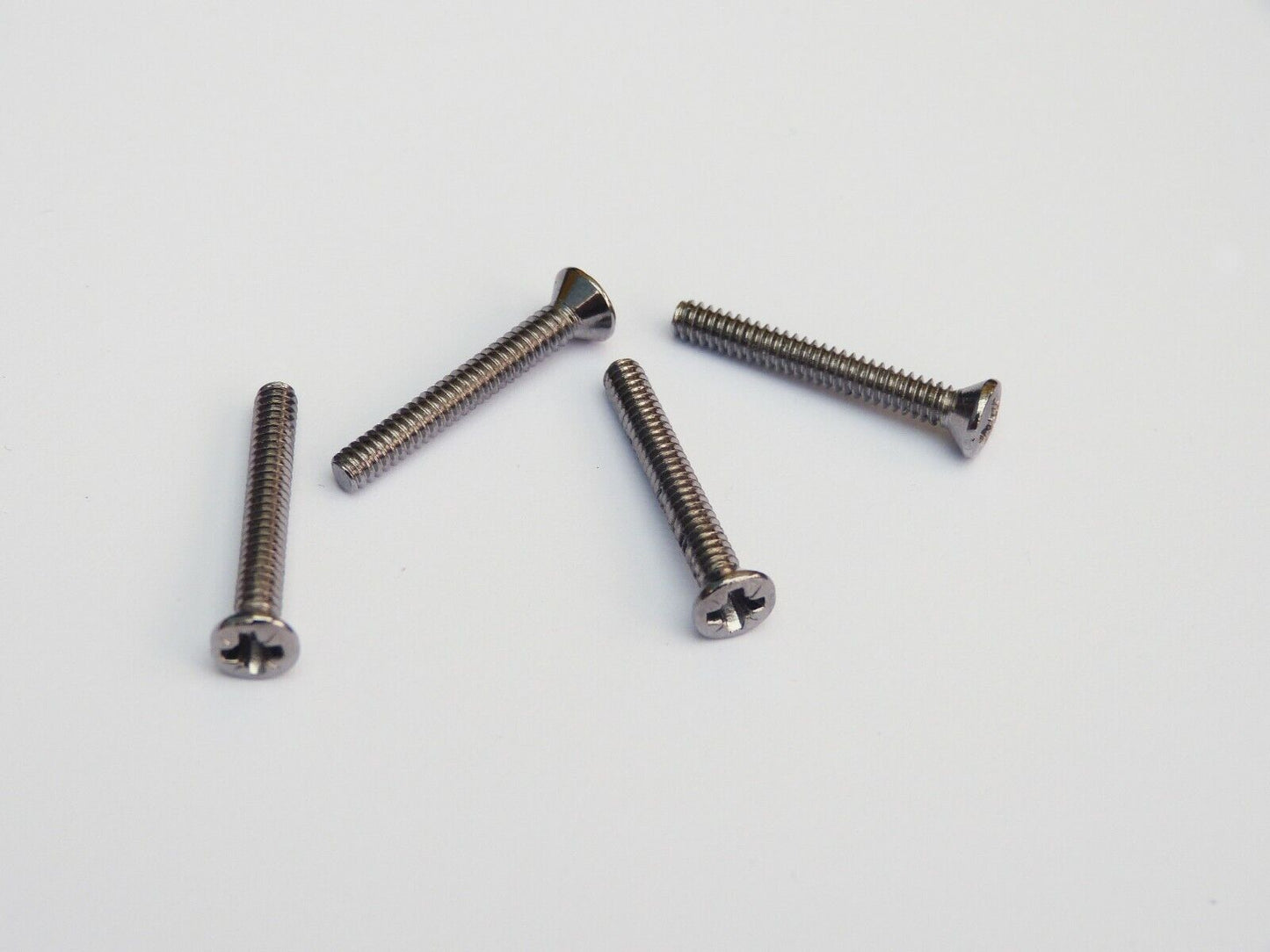 MGB, Sprite & Midget Lucas Rear Lens Chrome Screws Set of 4, 518868, No 6 x 7/8"