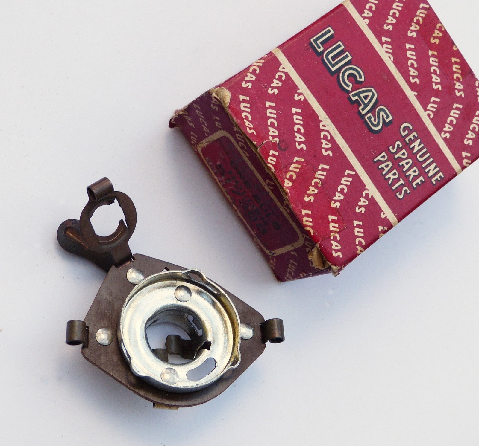 Original Lucas Bulb Holder / Bulbholder, Lucas number 517388 in Joseph ...