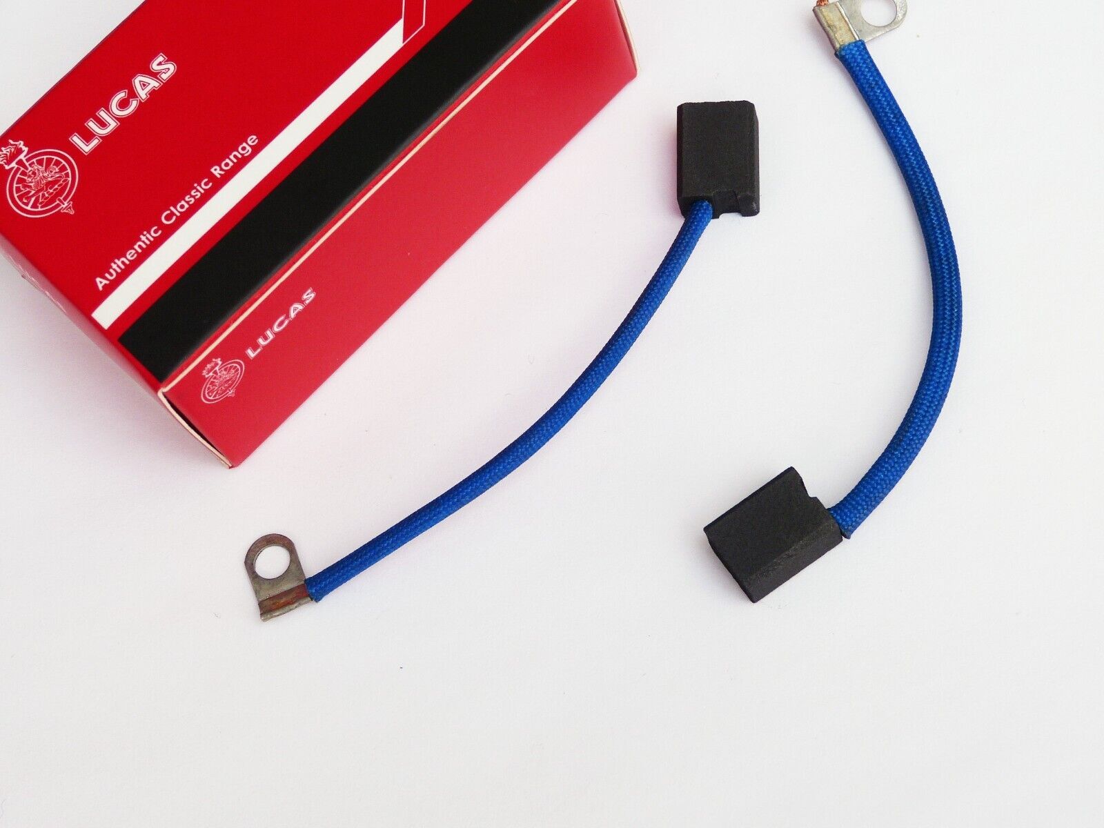 Pair of Lucas 200290 Dynamo Brushes for Lucas E3AR E3H E3HB E3HM Dynamos Pre 50s