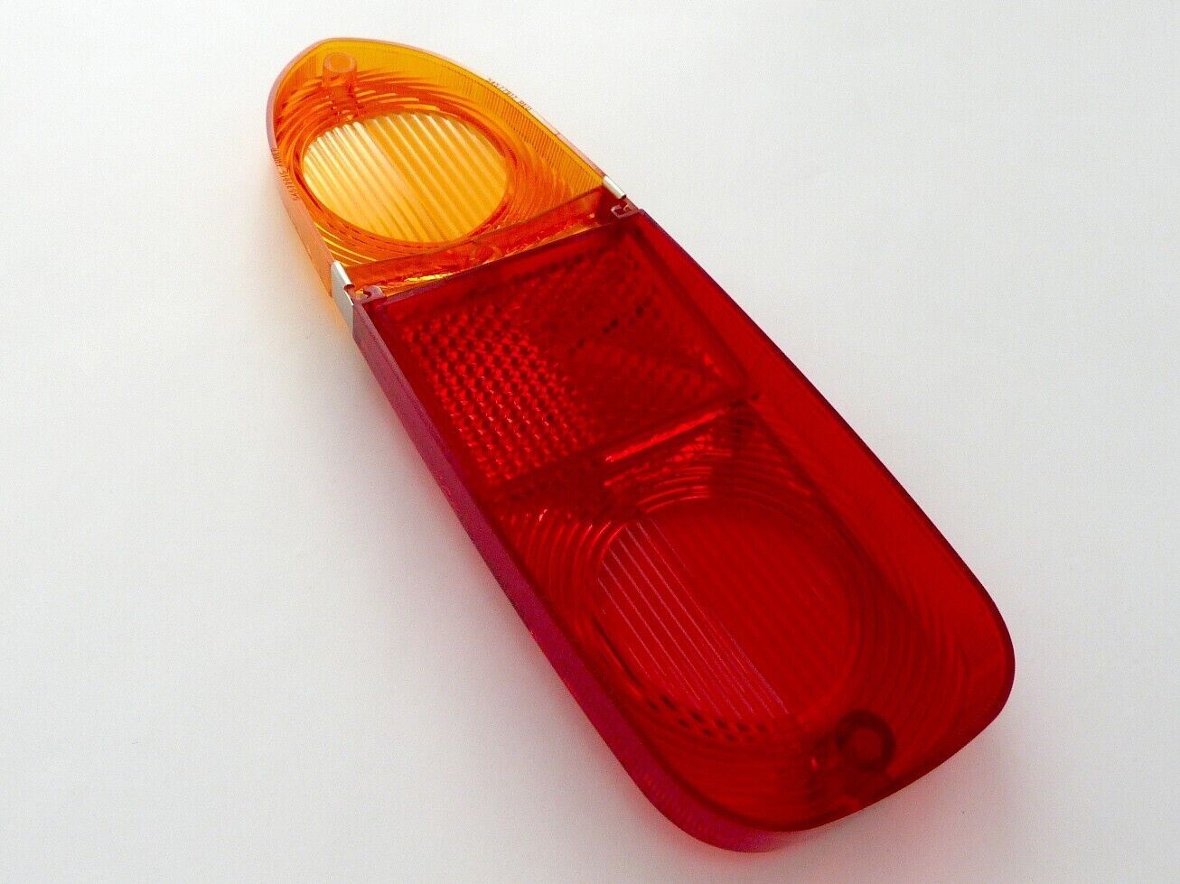 Lucas L799 Rear Lens, Aston Martin DB6, Triumph TR4 TR4A TR5 TR250, L669