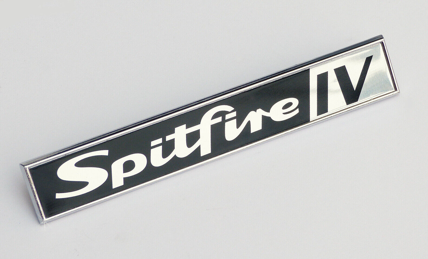 Triumph Mk IV (4) Boot Badge, Triumph Spitfire 1500, Triumph part 624733