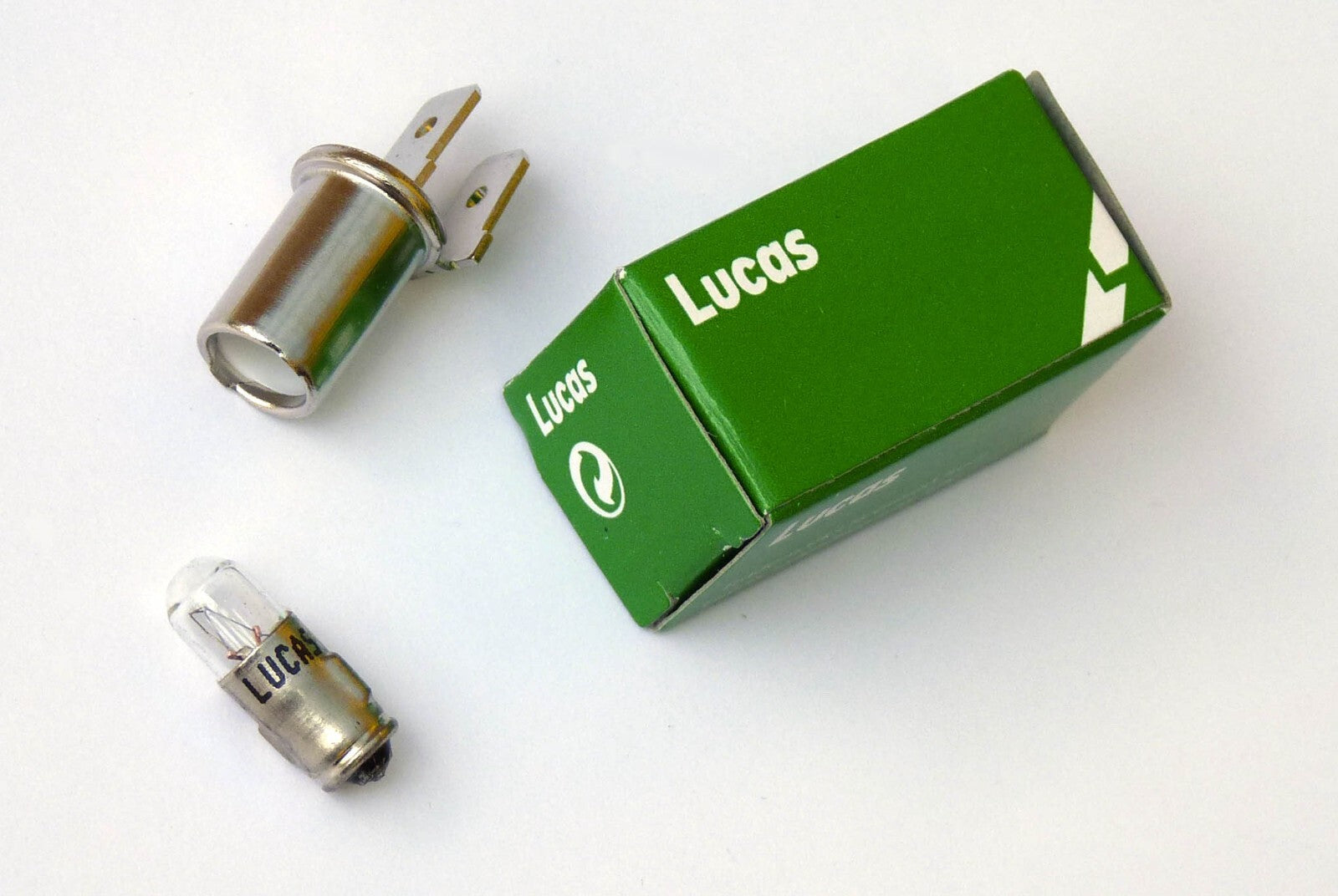 Classic Car Bulb Holder SPB992/13H1925, Lucas 2 Watt 12V Instrument Bulb LLB281