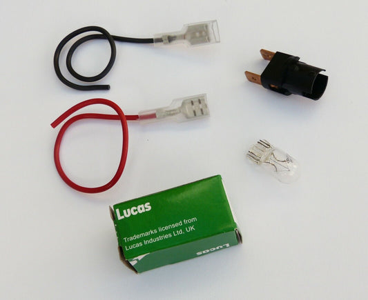 Smiths Lucar Bulb Holder 13H1927 & Lucas LLB297 / 2132 Capless Wire End 12V Bulb