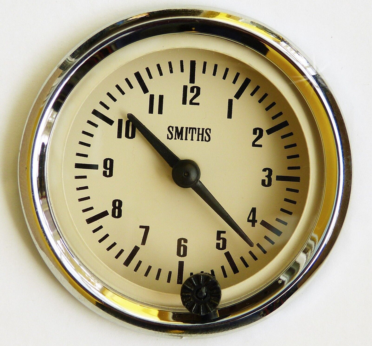 Genuine Smiths 12V Classic Car Clock Chrome Bezel & Magnolia /Cream Face GAE128M
