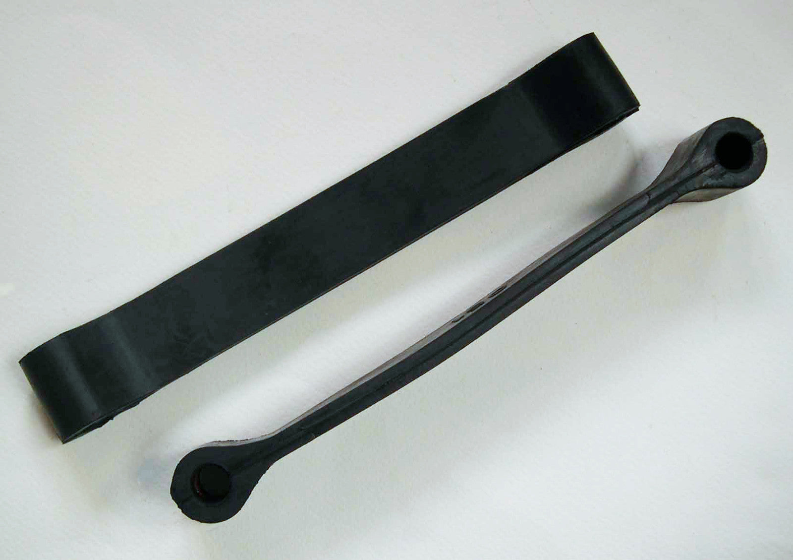 MGB Rebound / Axle Check Straps, MG part AHH6355