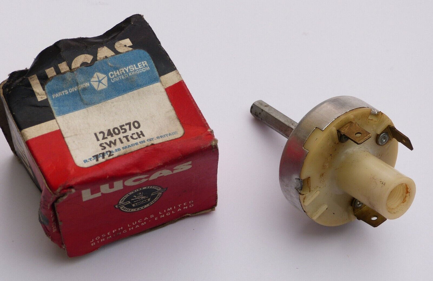 Lucas 39124A NOS 145SA Headlamp Headlight Switch, Chrysler 1240570